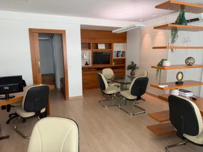 Sala Comercial à venda, 45m² no Parque Residencial Laranjeiras, Serra