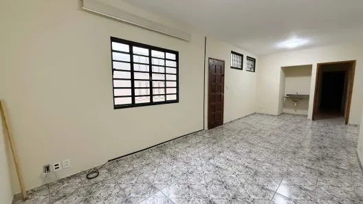 Casa com 3 Quartos para alugar, 158m² no Anhangabaú, Jundiaí