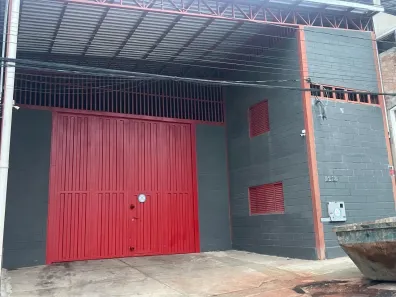 Galpão/Depósito/Armazém para alugar, 366m² no Praia, Contagem