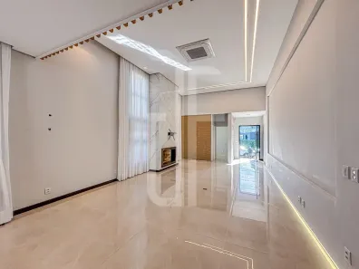 Casa de Condomínio com 4 Quartos à venda, 220m² no Vila Nova, Porto Alegre