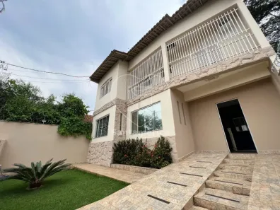 Casa com 4 Quartos à venda, 318m² no Santa Rosa, Londrina