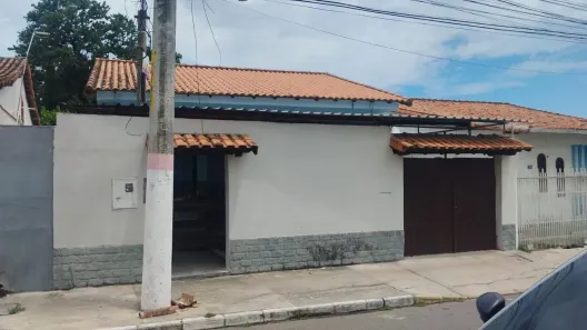Imóvel Comercial com 2 Quartos para alugar, 80m² no Centro, Maricá