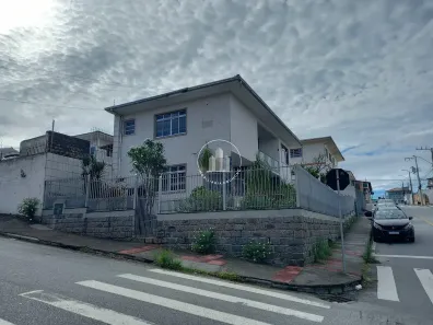 Casa com 2 Quartos à venda, 226m² no Barreiros, São José