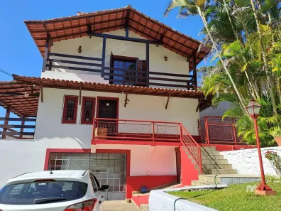 Casa com 5 Quartos à venda, 375m² no Retiro, Petrópolis