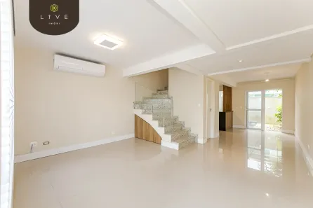 Sobrado com 3 Quartos à venda, 120m² no Pilarzinho, Curitiba