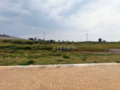 Lote/Terreno à venda, 200m² no Piracangaguá, Taubaté