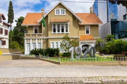 Sala Comercial com 10 Quartos à venda, 220m² no Batel, Curitiba