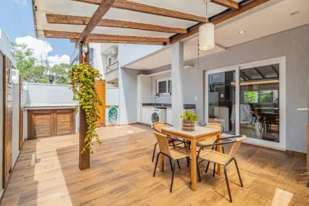 Casa com 4 Quartos à venda, 247m² no Hípica, Porto Alegre