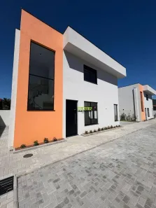 Casa de Condomínio com 3 Quartos à venda, 143m² no Vila Petrópolis, Atibaia