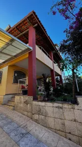 Casa com 4 Quartos à venda, 245m² no Jardim Armação, Salvador