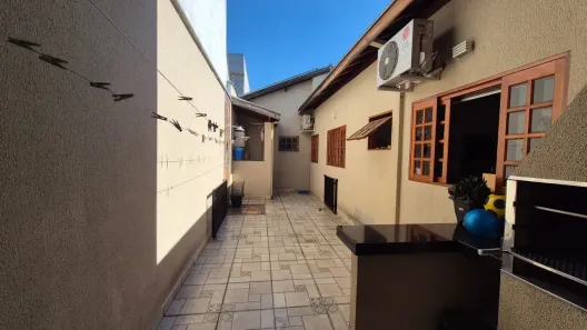 Casa com 3 Quartos para alugar, 130m² no Loteamento Villa Branca, Jacareí