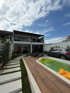 Casa com 3 Quartos para venda ou aluguel, 215m² no Praia do Pecado, Macaé