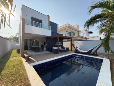 Casa de Condomínio com 4 Quartos para alugar, 230m² no Cidade Alpha, Eusébio