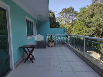 Casa de Condomínio com 4 Quartos à venda, 198m² no Vila Valqueire, Rio de Janeiro