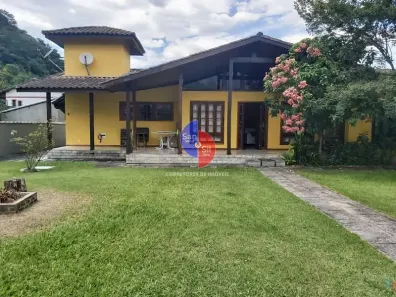 Casa com 4 Quartos à venda, 200m² no Cotia, Guapimirim