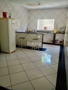 Casa com 2 Quartos à venda, 115m² no Jardim Canaã, Uberlândia