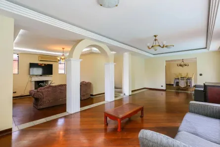 Casa com 5 Quartos à venda, 980m² no Jardim Guedala, São Paulo