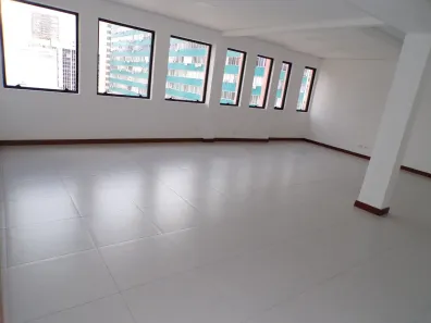 Sala Comercial para alugar, 111m² no Centro, Curitiba