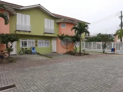 Casa de Condomínio com 2 Quartos à venda, 75m² no Maitinga, Bertioga