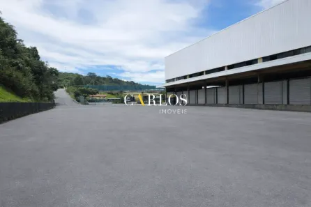Galpão/Depósito/Armazém para alugar, 4560m² no São Mateus, Contagem