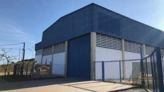 Galpão/Depósito/Armazém para alugar, 1080m² no Imbetiba, Macaé