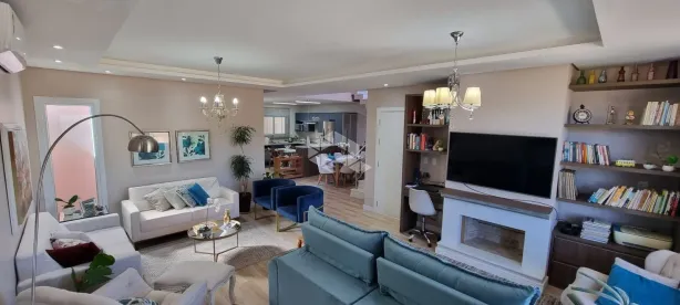 Casa de Condomínio com 3 Quartos à venda, 205m² no Mário Quintana, Porto Alegre