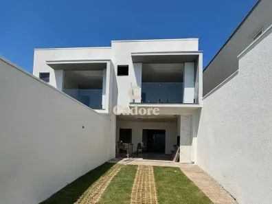 Sobrado com 3 Quartos à venda, 115m² no Aclimação, Uberlândia