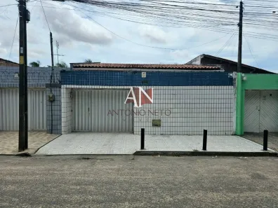 Casa com 4 Quartos à venda, 244m² no Parque Dois Irmãos, Fortaleza