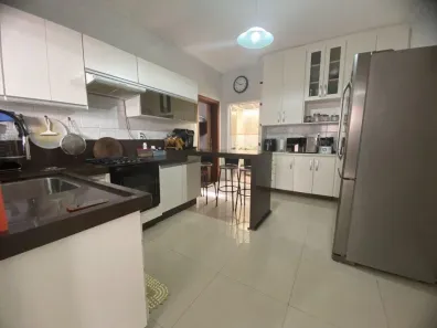 Casa com 3 Quartos à venda, 187m² no Parque Residencial Francisco Lopes Iglesia, Nova Odessa