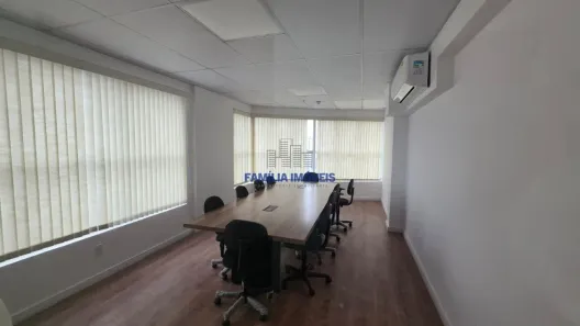 Sala Comercial à venda, 36m² no Ponta da Praia, Santos
