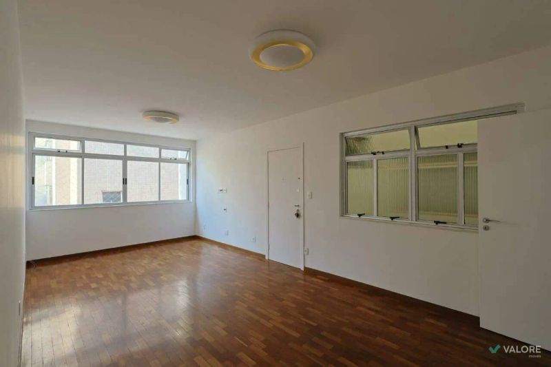 Apartamento com 3 quartos — Sion, Belo Horizonte