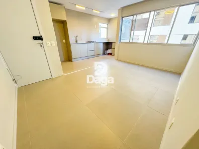 Apartamento com 2 Quartos à venda, 63m² no Centro, Florianópolis