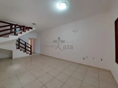 Sobrado com 3 Quartos à venda, 110m² no Vila Tatetuba, São José dos Campos