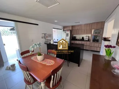 Casa com 3 Quartos à venda, 230m² no Vila Santista, Atibaia