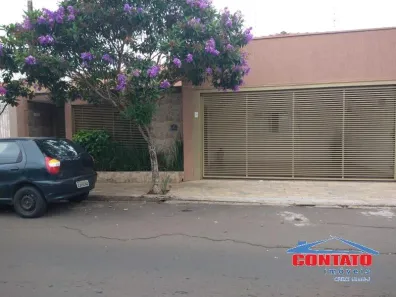 Casa com 3 Quartos à venda, 270m² no Chácara São João, São Carlos