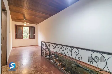 Casa com 3 Quartos à venda, 300m² no Teresópolis, Porto Alegre