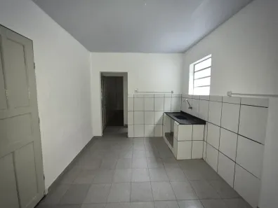 Casa com 1 Quarto para alugar, 25m² no Vila Ester, São Paulo