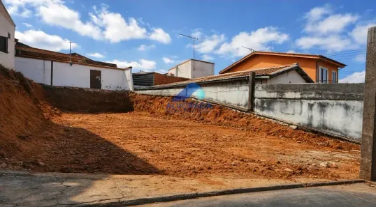 Lote/Terreno à venda, 250m² no Jardim Portugal, São José dos Campos