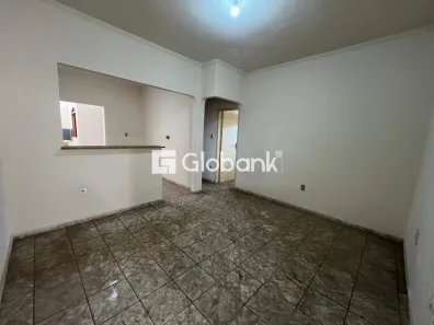 Apartamento com 2 Quartos para alugar, 50m² no Renascença, Montes Claros
