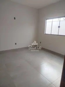 Casa com 3 Quartos à venda, 137m² no Jardim das Palmeiras, Uberlândia