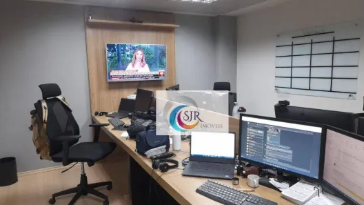 Sala Comercial para alugar, 130m² no Itaim Bibi, São Paulo