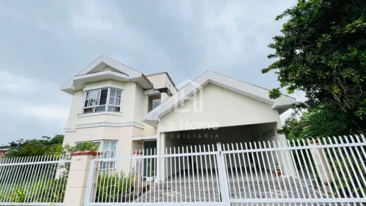 Casa de Condomínio com 4 Quartos à venda, 1000m² no Garcia, Blumenau