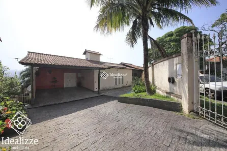 Casa com 3 Quartos à venda, 360m² no Jardim Suíça, Volta Redonda