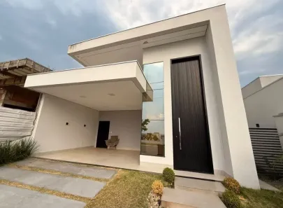 Casa com 3 Quartos para alugar, 250m² no Condomínio Primor das Torres, Cuiabá