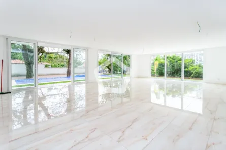 Casa com 8 Quartos à venda, 566m² no Parque Colonial, São Paulo