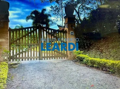 Sobrado com 3 Quartos à venda, 285m² no Bairro Da Lagoa, Araçariguama
