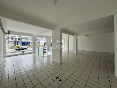 Ponto Comercial para alugar, 400m² no Victor Konder, Blumenau