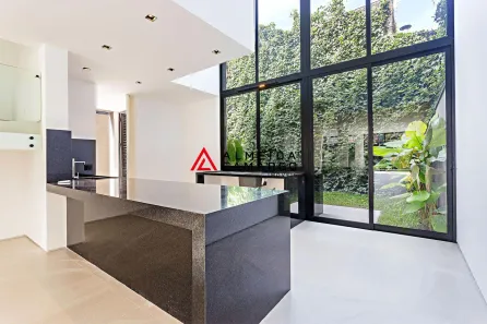 Casa com 3 Quartos à venda, 263m² no Jardim Paulista, São Paulo