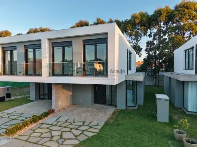 Casa de Condomínio com 3 Quartos à venda, 224m² no XANGRI-LÁ, Xangri-lá