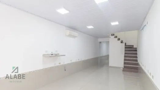 Casa com 7 Quartos à venda, 180m² no Jardim Aeroporto, São Paulo